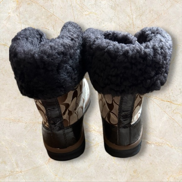 COACH TAILOR SIGNATURE SHORT BOOTS 6.5B - Picture 3 of 12